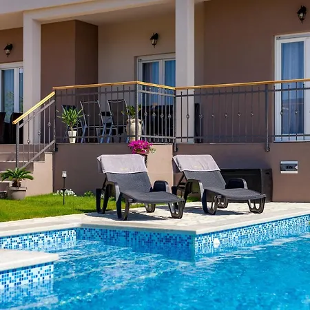 Sunny Garden Adria Split