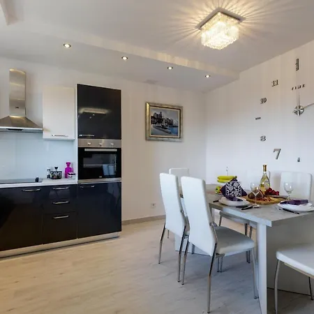 Sunny Garden Adria Apartman Split