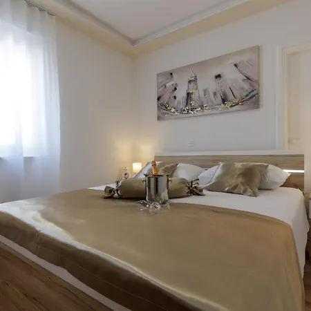 Sunny Garden Adria Apartment *